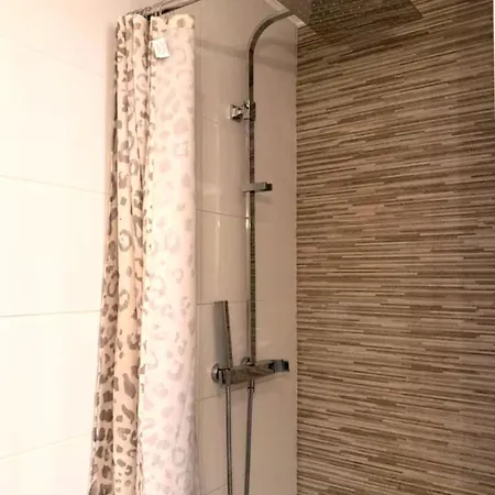 La Des Amandiers Hyper Centre Apartament